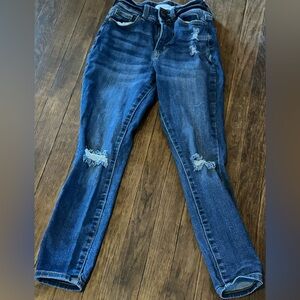 $3 bundle sale Women's Blue Distressed Skinny Jeans- True Craft- size 1